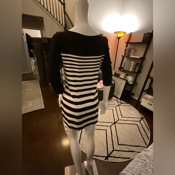 DONATED - Picture 2 of 6